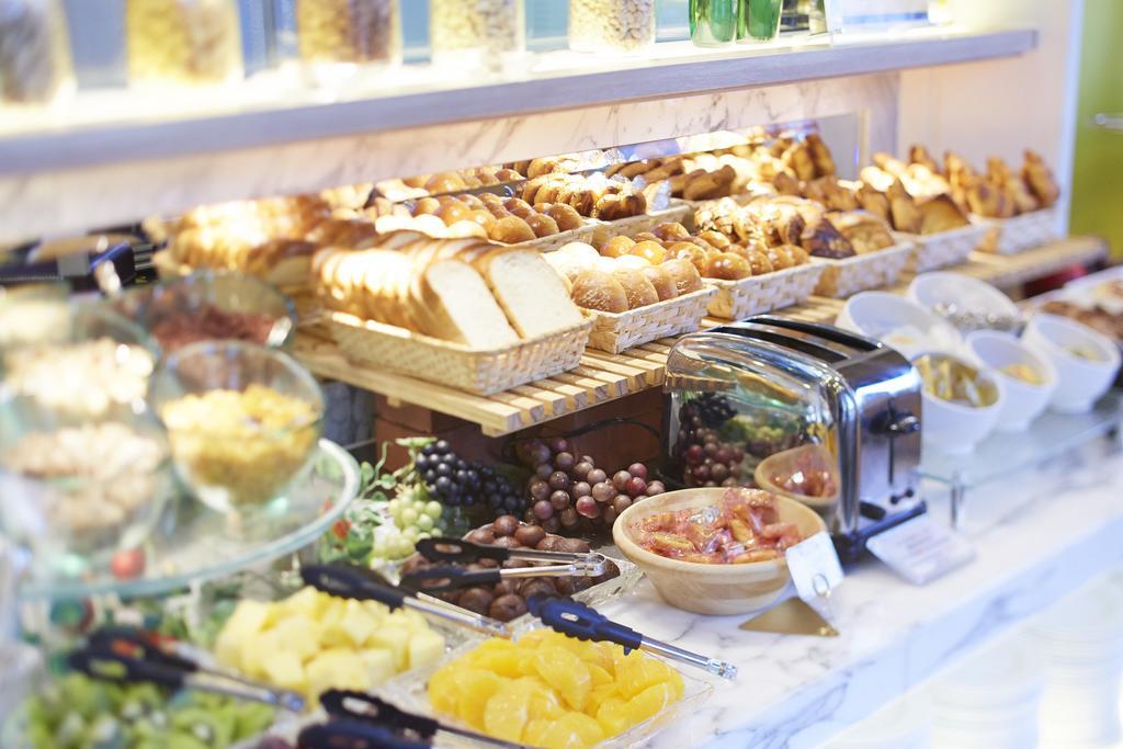 Hotel New Otani Hakata Fukuoka  Exterior foto A breakfast buffet